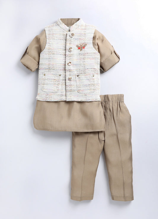Charming Ethnic Kurta Jacket Set with Insect Embroidery for Boys