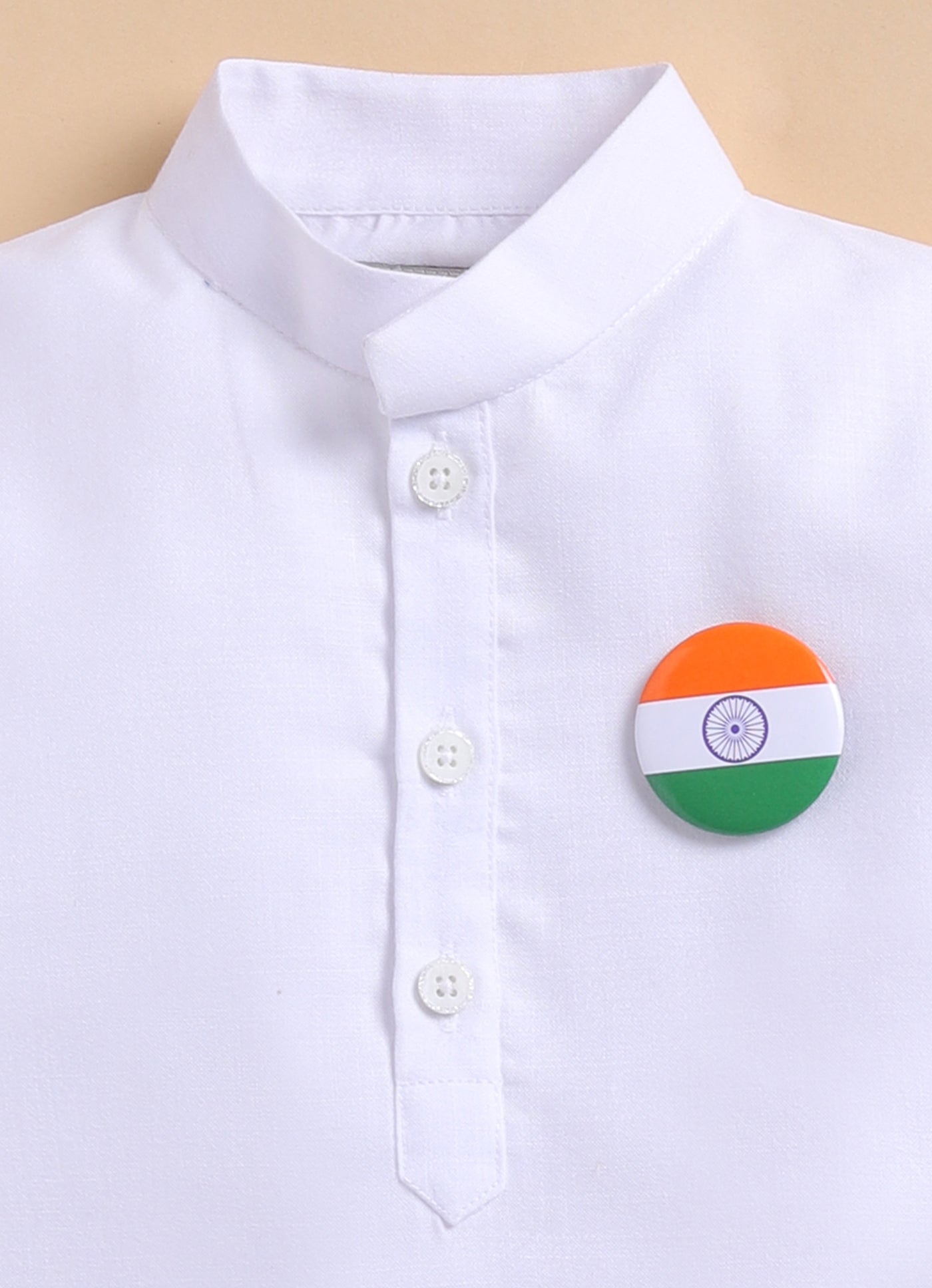 Cotton Blended Woven Full Sleeves Independence Day Special Kurta Pajama Set with Badge and Indian Flag- White