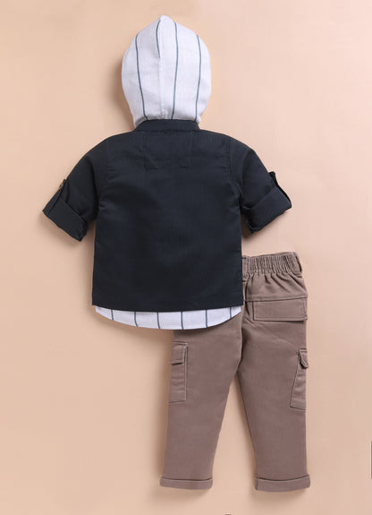 Green Casual and Stylish Full Sleeves Cotton Blend Washed Shacket with Pants and Striped Half Sleeves Hooded Kurta Shirt