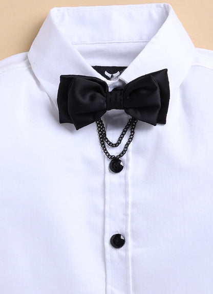 Collars Blended  Woven Full Sleeves Jaquard Waistcoat Pant with Shirt & Bow Partywear Set- Black