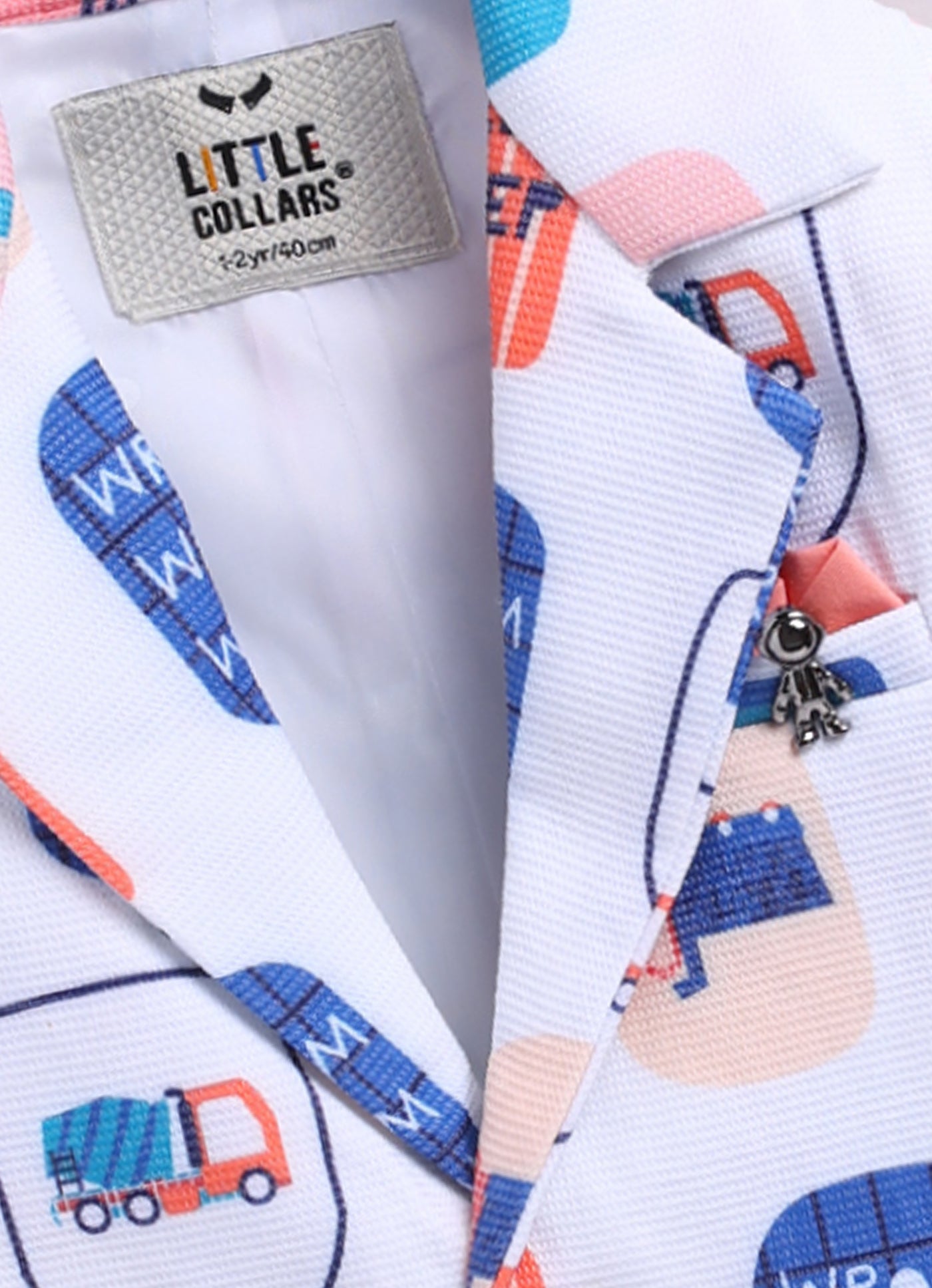 Boys Cotton Printed Blazer with Solid Car T shirt, Denim Jeans Pant with keychain Coat Set - Peach