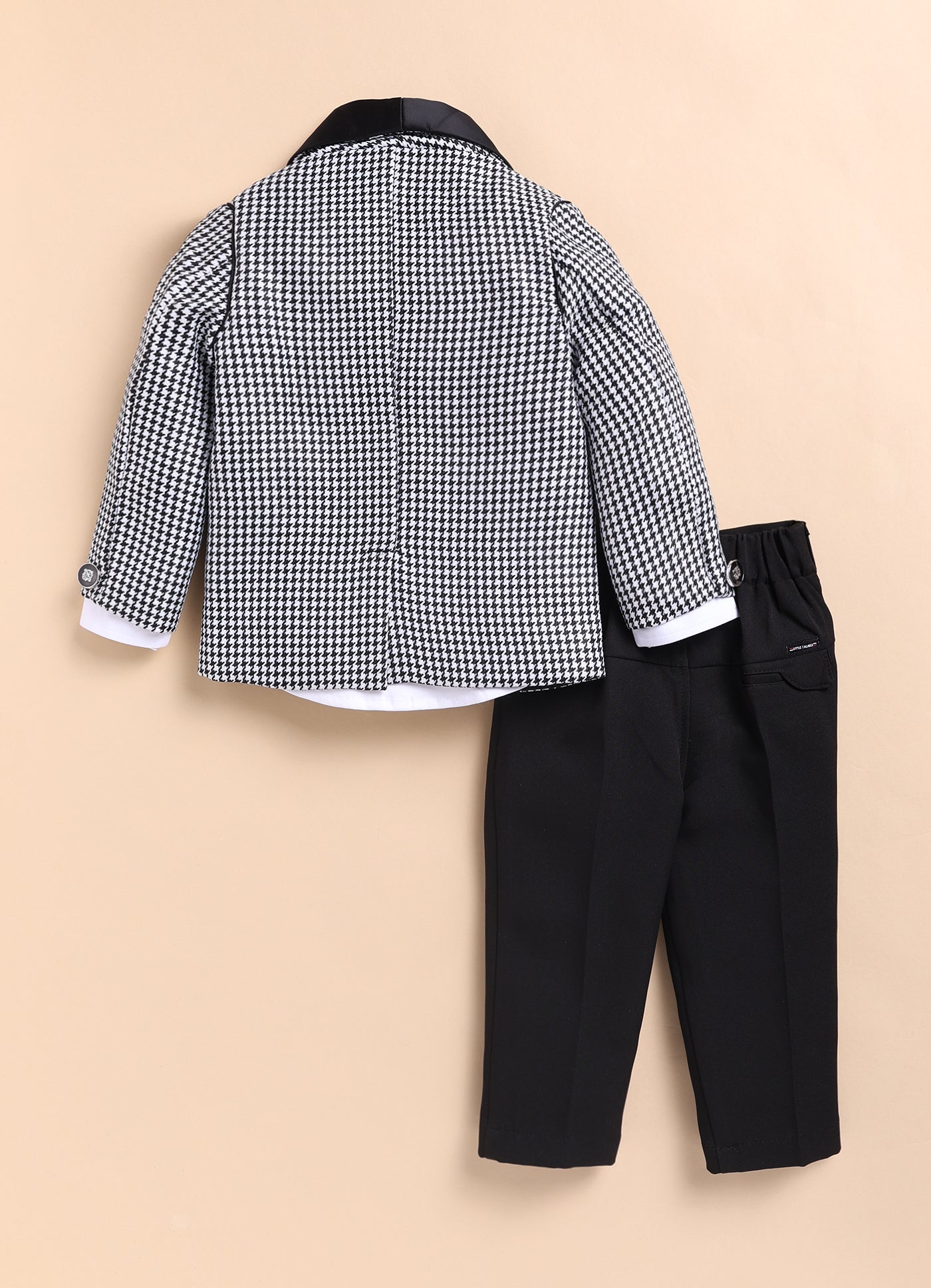 Blended Checks Jaquard Woven Full Sleeves Coat Pant with Tuxedo Shirt, Bow and Brooch Pin Formal Coat Set- Black