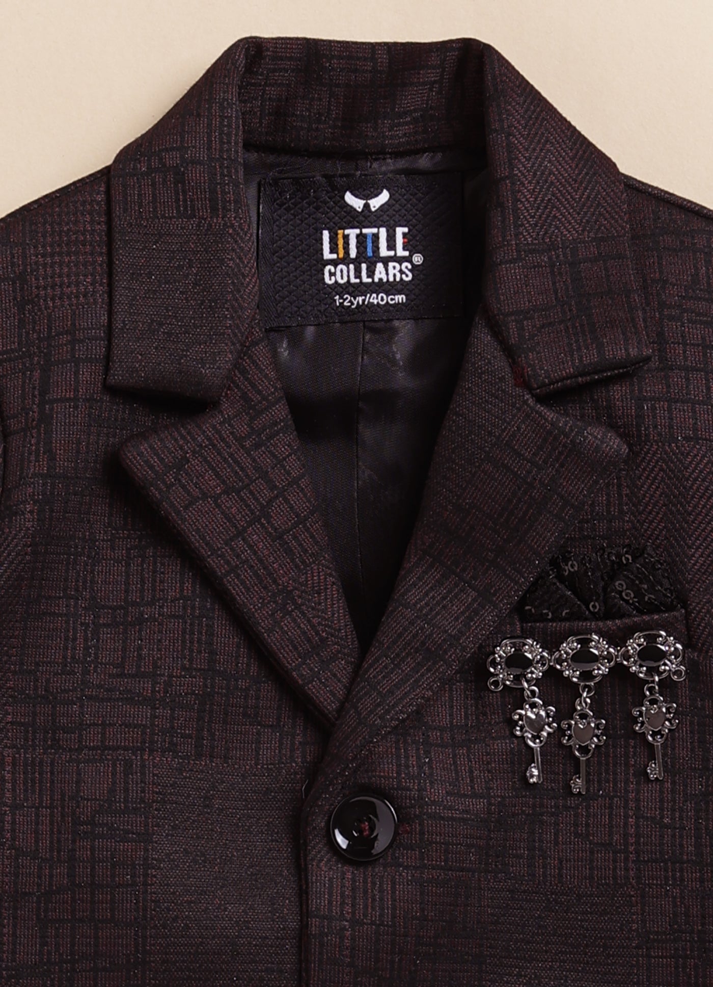 Blended Jaquard Woven Full Sleeves Coat Pant with Tuxedo Shirt, Bow and Brooch Pin Formal Coat Set- Maroon