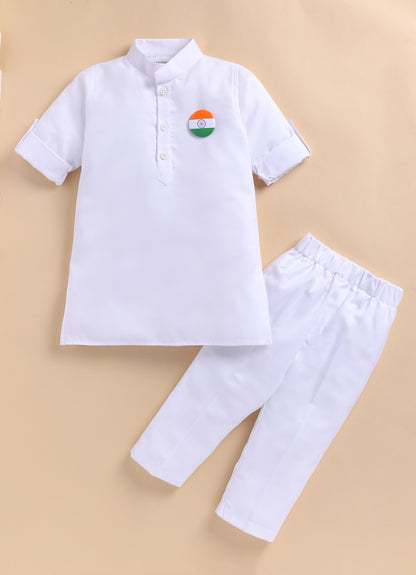 Cotton Blended Woven Full Sleeves Independence Day Special Kurta Pajama Set with Badge and Indian Flag- White